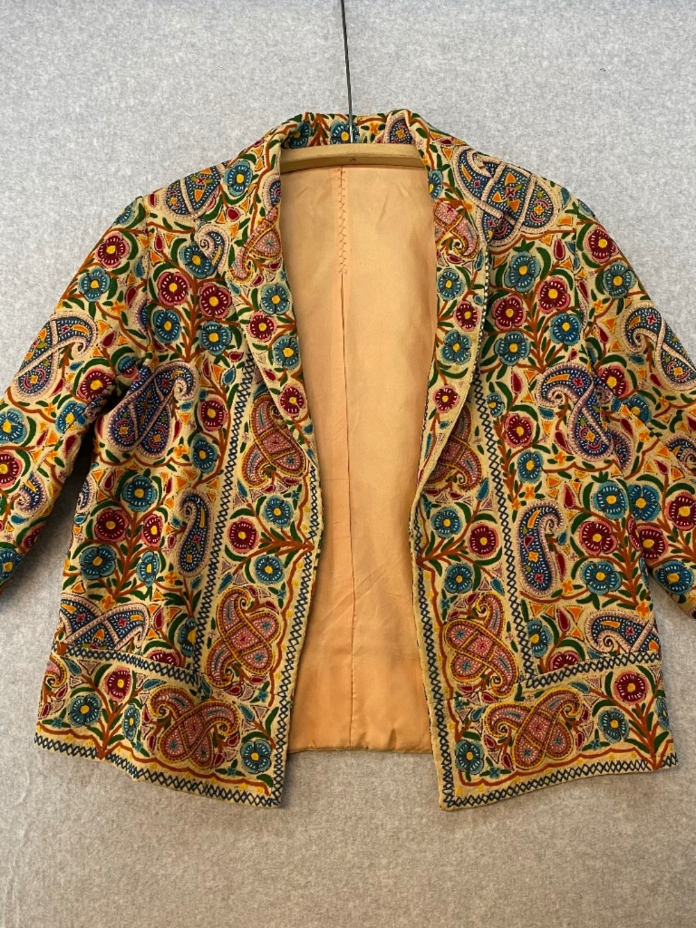 Women's M/L All Over Embroidered jacket Open Front Multicolor Floral Paisley